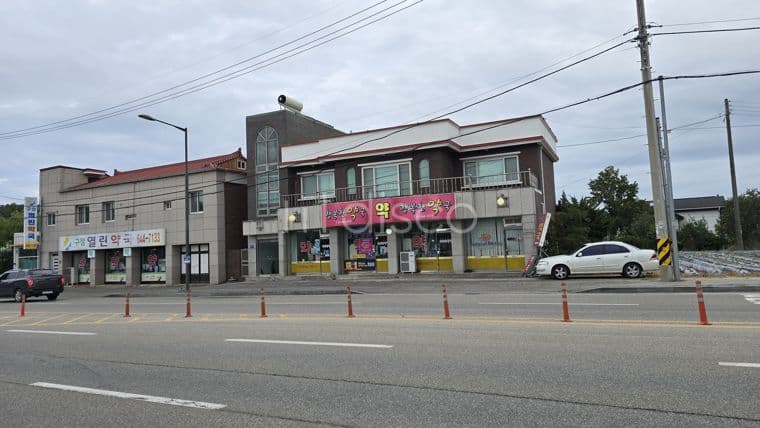 와! 4차선 대로변 약국 상가, 단골 손님까지 그대로! 2