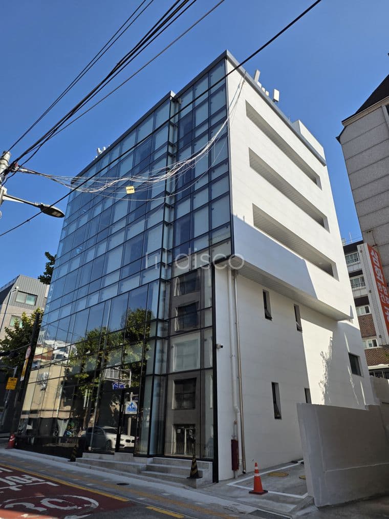 (1층 임대) 대수선 완료 가시성 개방감 우수 사거리 코너 건물 4