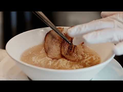 일본 정통 돈코츠라멘, 무쿄쿠